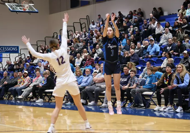 Trojan Women sweep, men drop two over the weekend