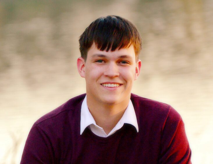 Madison High School senior earns award from Heartland Energy and KJAM Radio