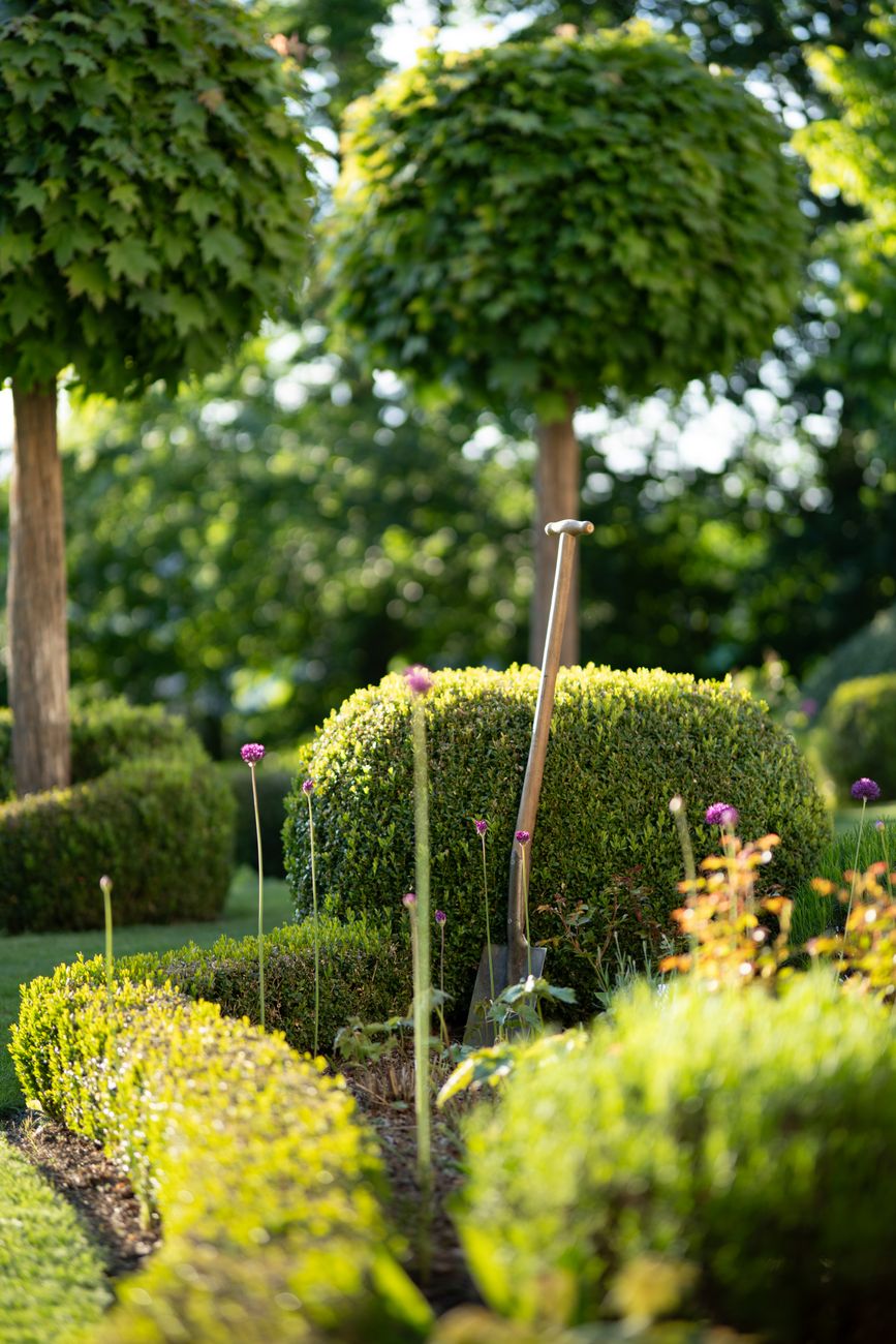 Madison Garden Walk to Showcase Local Landscapes, Support Scholarships